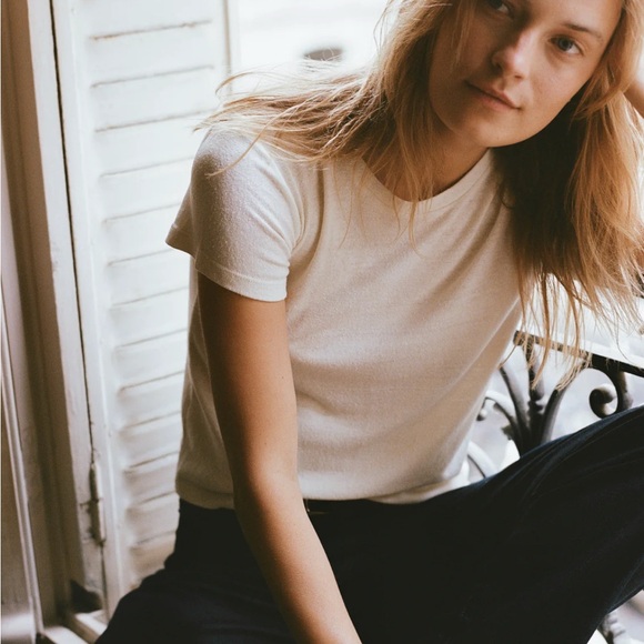 OZMA Classic Silk Noil Tee - Picture 1 of 4